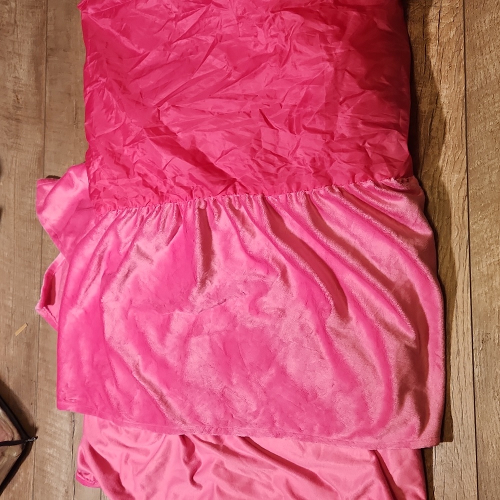Carstens Hot Pink Plush Twin Bed Skirt